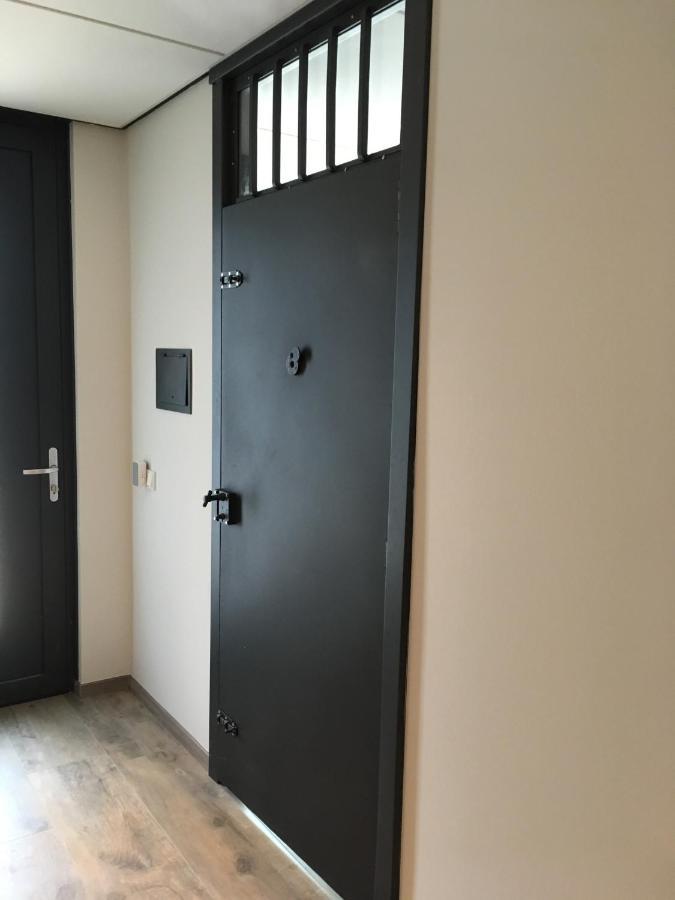 Overloon Voormalig Politiebureau Bed & Breakfast エクステリア 写真